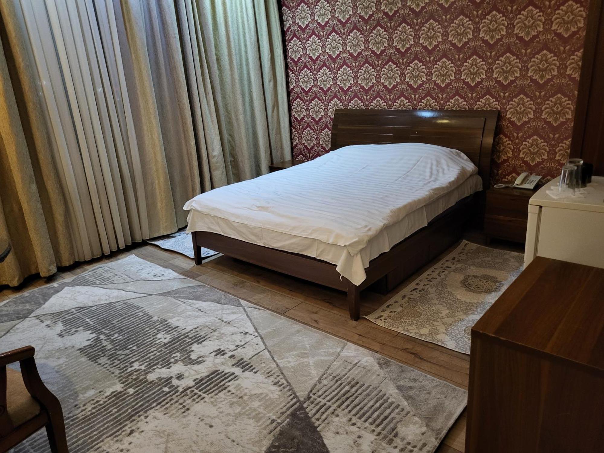 Seoul Hotel Shymkent Exterior photo